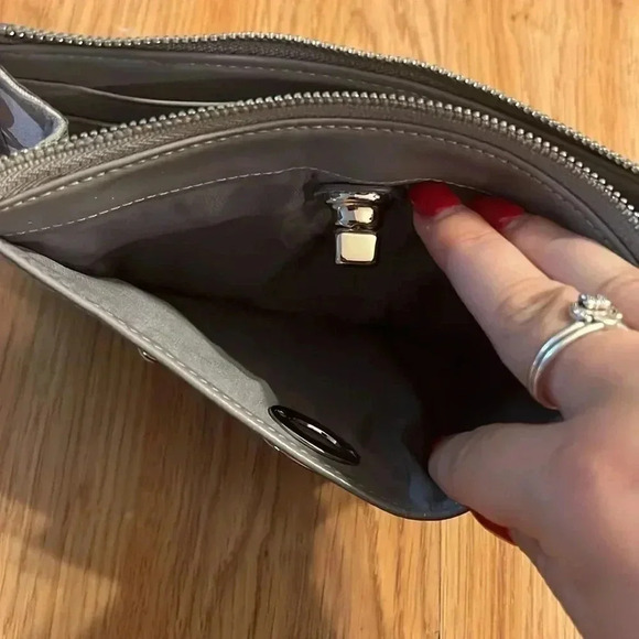 Coach Wristlet - Picture 3 of 6